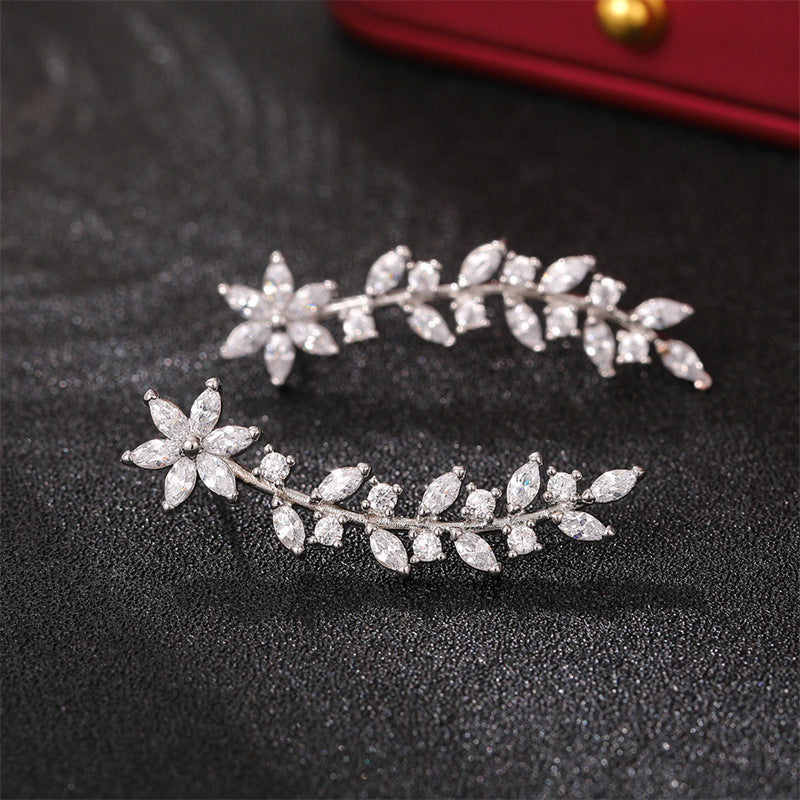 🌸 StellaBloom™ Diamond Flower Earrings – Celebrity Style Sparkling Studs for Women ✨ - One For All