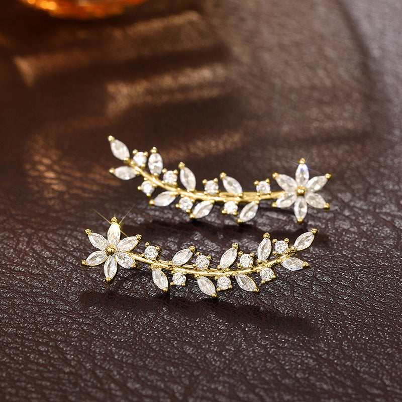 🌸 StellaBloom™ Diamond Flower Earrings – Celebrity Style Sparkling Studs for Women ✨ - One For All