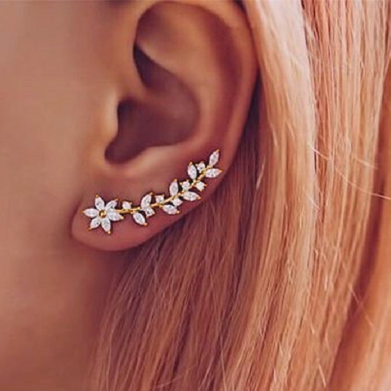 🌸 StellaBloom™ Diamond Flower Earrings – Celebrity Style Sparkling Studs for Women ✨ - One For All