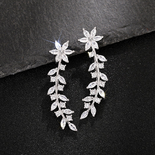 🌸 StellaBloom™ Diamond Flower Earrings – Celebrity Style Sparkling Studs for Women ✨ - One For All
