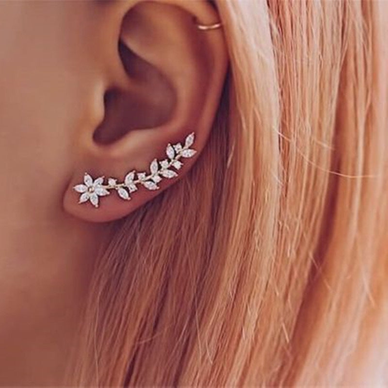 🌸 StellaBloom™ Diamond Flower Earrings – Celebrity Style Sparkling Studs for Women ✨ - One For All