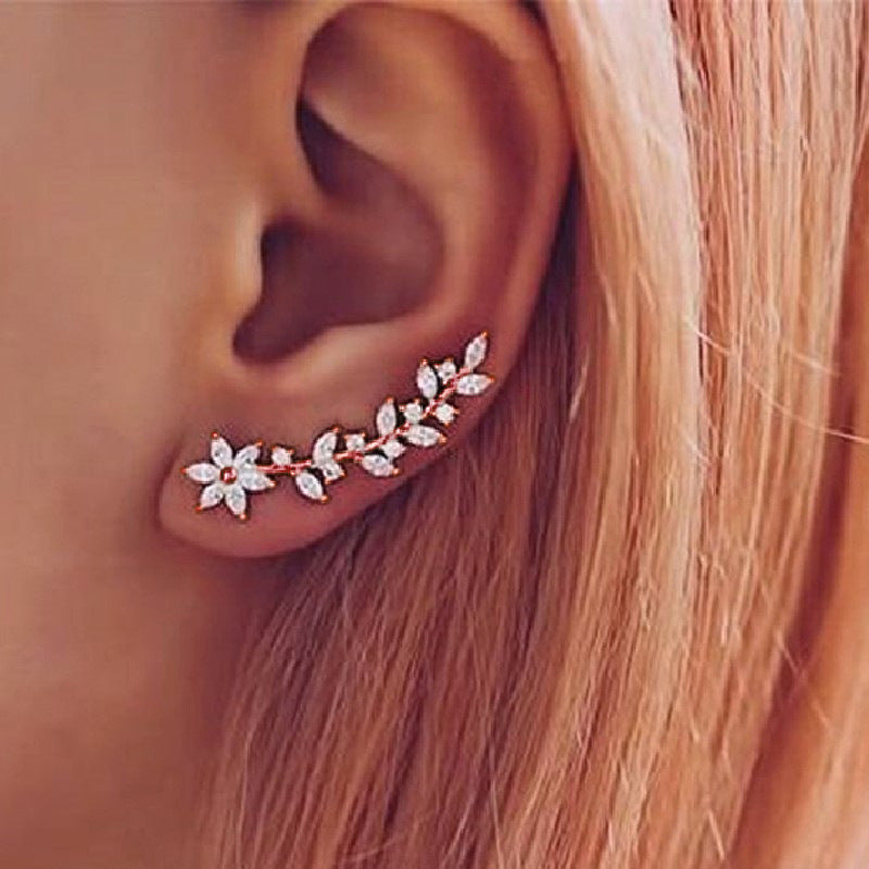 🌸 StellaBloom™ Diamond Flower Earrings – Celebrity Style Sparkling Studs for Women ✨ - One For All