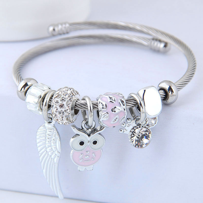 💫 GuardianGlow™ Beaded Bracelet – Owl & Wings Pendant on Steel Chain - One For All